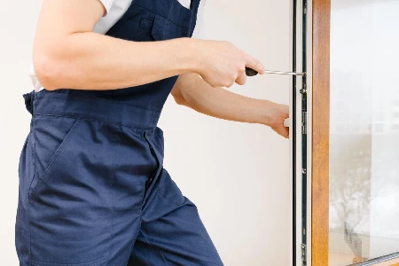 Commercial Glass Door Repair in Schaumburg, IL